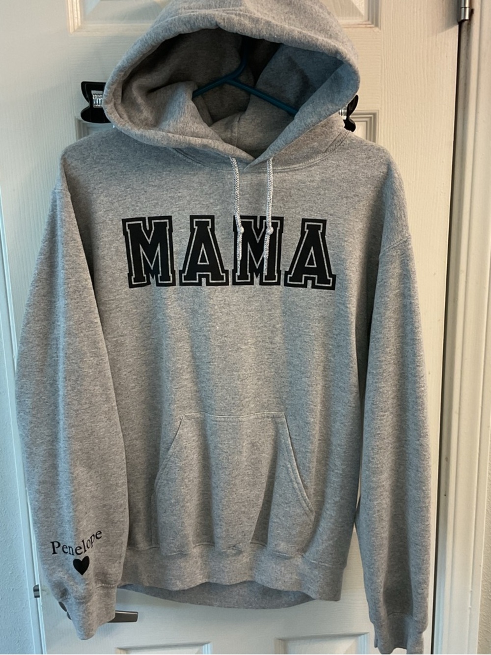 Gildan Light Gray Heavy Blend Hoodie mama Penelope’s Mother’s Day gift small